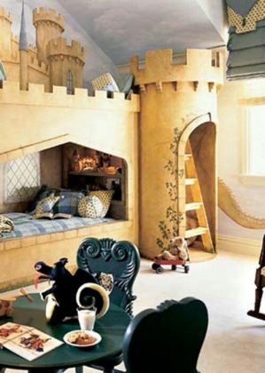 Lit chateau fort